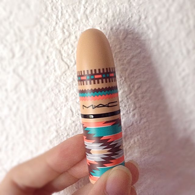 Mac Vibe Tribe Ac5 Pure Vanity Lipstick On Carou
