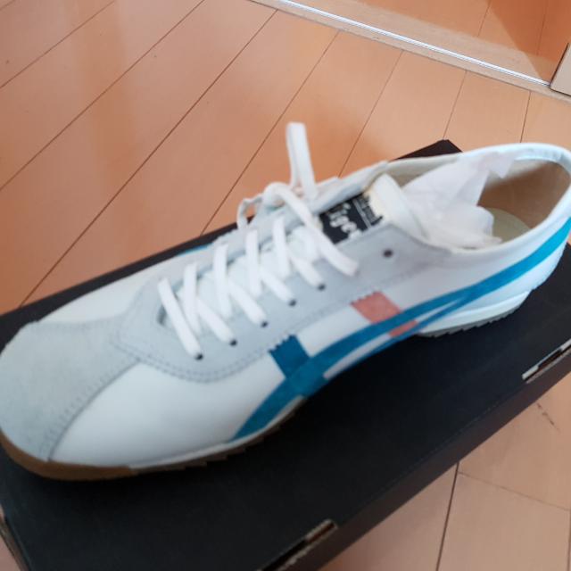 Onitsukatiger Woman 66 PRESTIGE (Category: Sneakers) located in Singapore. Submitted by gcm (Listing ID 103566040, Image 3). Description: .