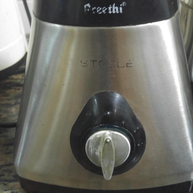 Preethi Mixer/Mixie, TV & Home Appliances, Kitchen Appliances, Hand & Stand Mixers on Carousell