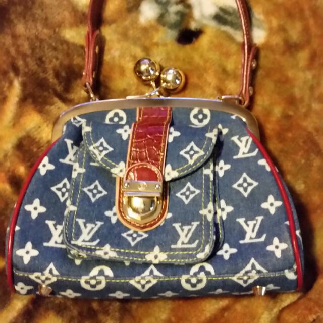 Louis Vuitton denim handbag with red alligator trim~ ⚜️ I love
