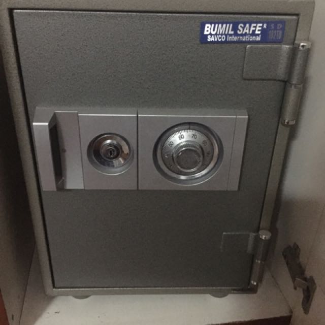 SAVCO Safe For Home & Office St 102td, Furniture & Home Living