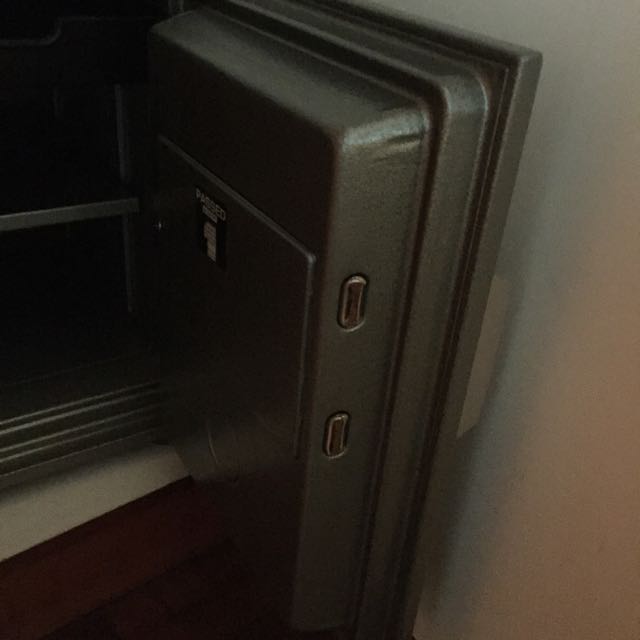 SAVCO Safe For Home & Office St 102td, Furniture & Home Living