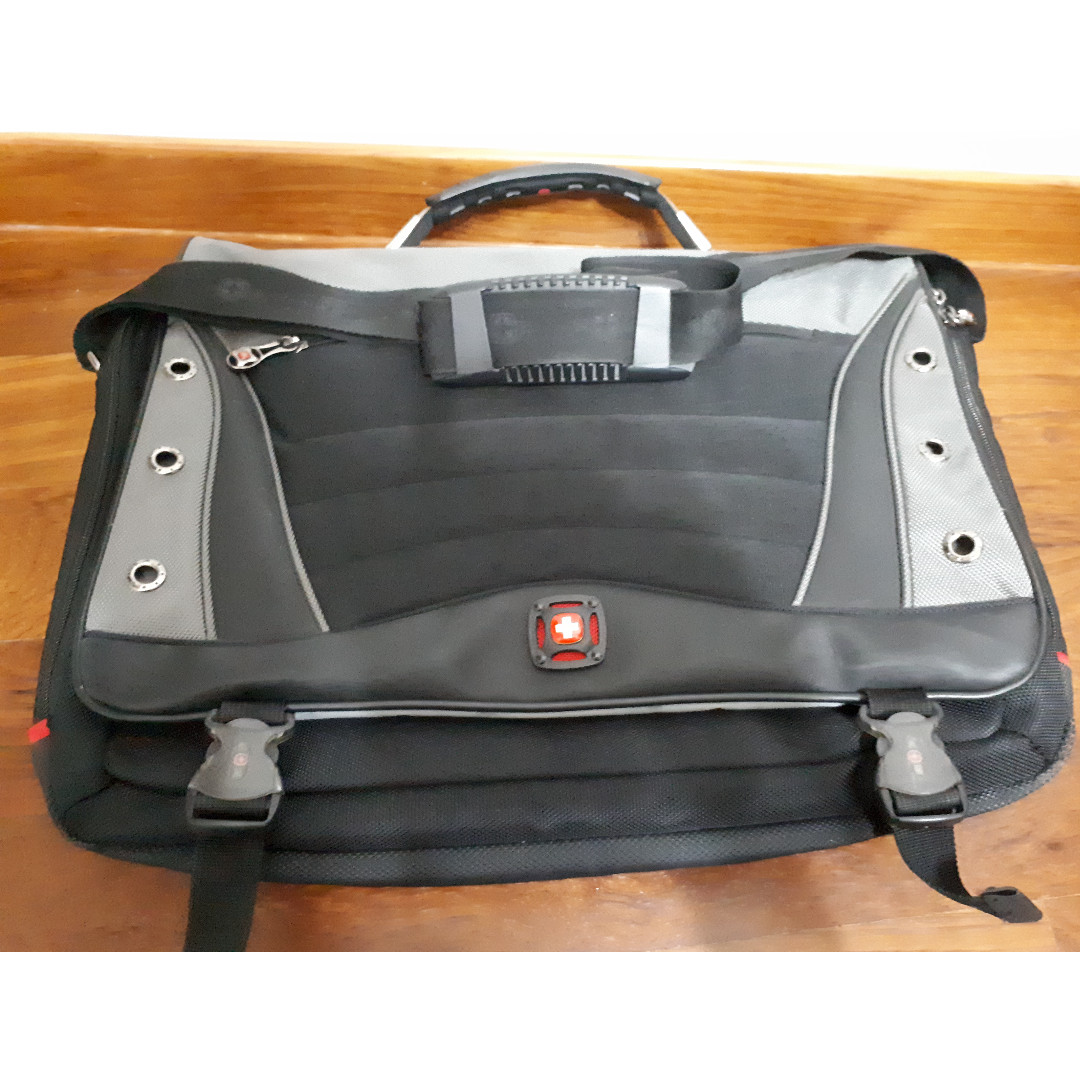 Swissgear Messenger Bag Men s Fashion Bags Sling Bags on Carousell