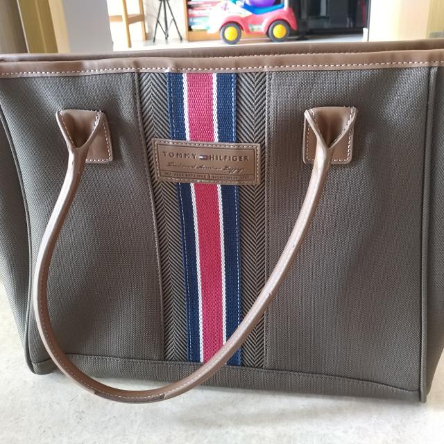 tommy hilfiger office bags