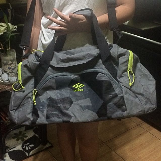 umbro bags price