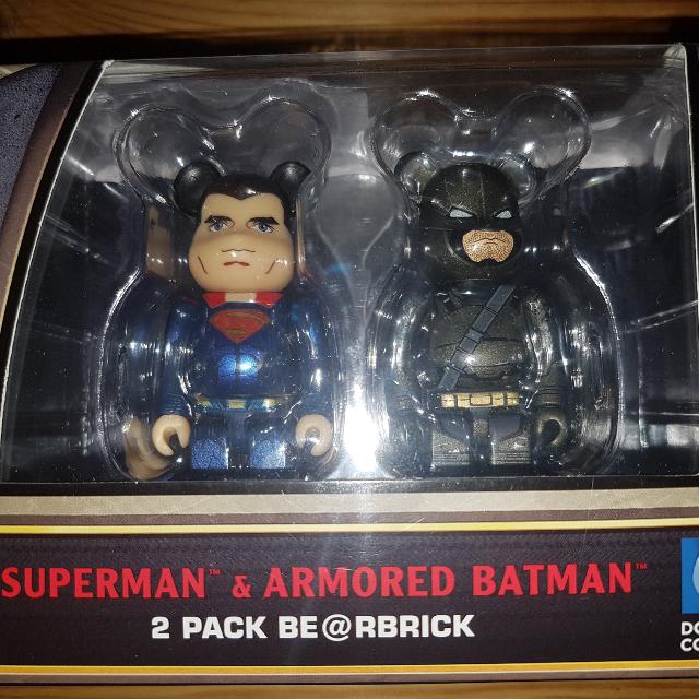 BE@RBRICK 100％ superman armored batman - アメコミ