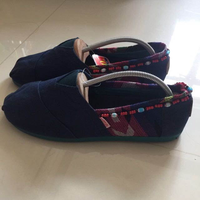 bobs shoes like toms