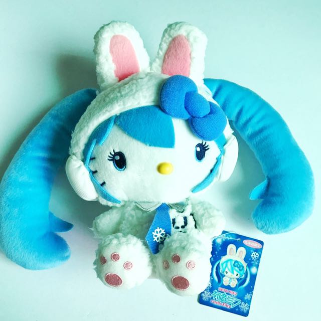 Hello Kitty X Hatsune Miku Snow Miku Rare Collectible Toys Games Toys On Carousell