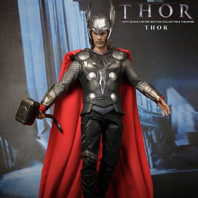 Hot Toys Movie Masterpiece Thor Chris Hemsworth, Hobbies & Toys, Toys