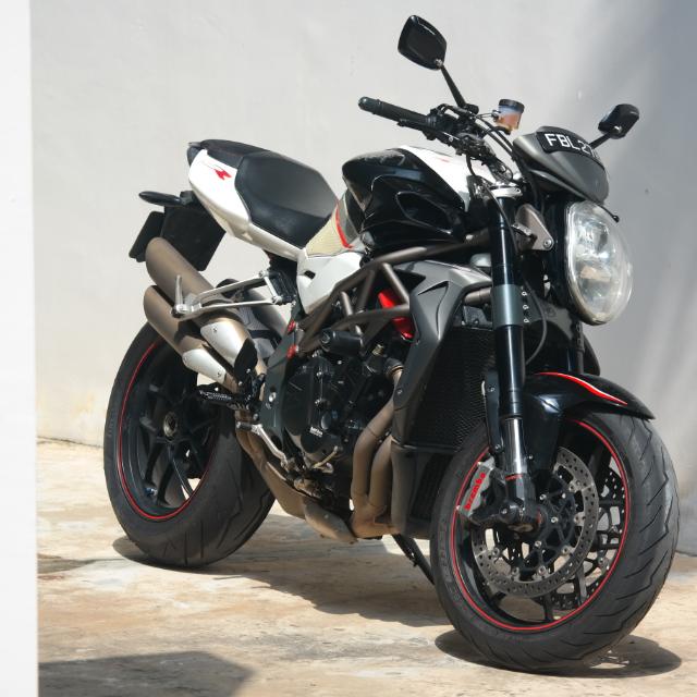 Mv agusta brutale shop 2011