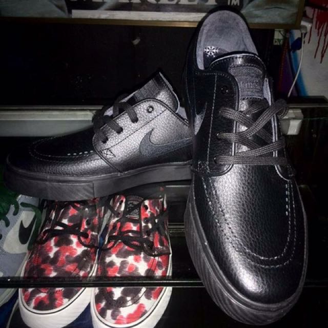 Stefan Janoski Triple Black Leather Men s Fashion Footwear
