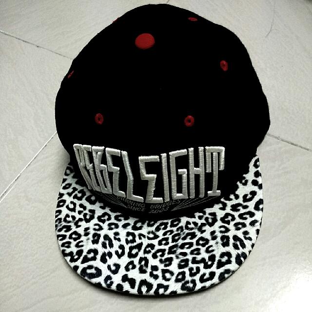 Cap [Reserved] (Category: Other Accessories) located in Singapore. Submitted by joleggo (Listing ID 104448321, Image 2). Description: .