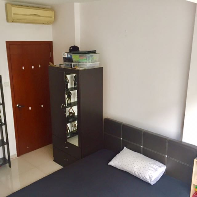 (Category: ) located in . Submitted by aus10v (Listing ID 104355598, Image 1). Description: .