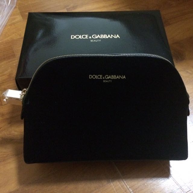 Dolce & Gabbana Black Velvet Pouch, Women's Fashion, Bags & Wallets, Purses  & Pouches on Carousell