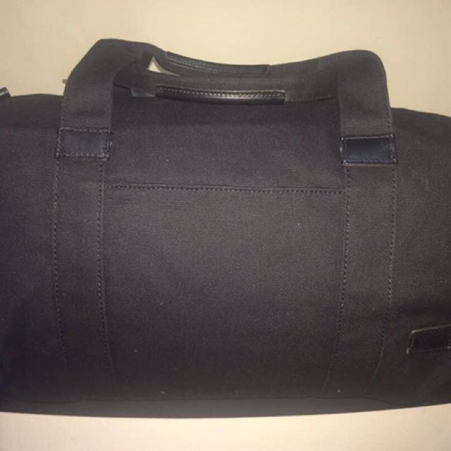 Duffle bag Levi's (gym Bag), Fesyen 