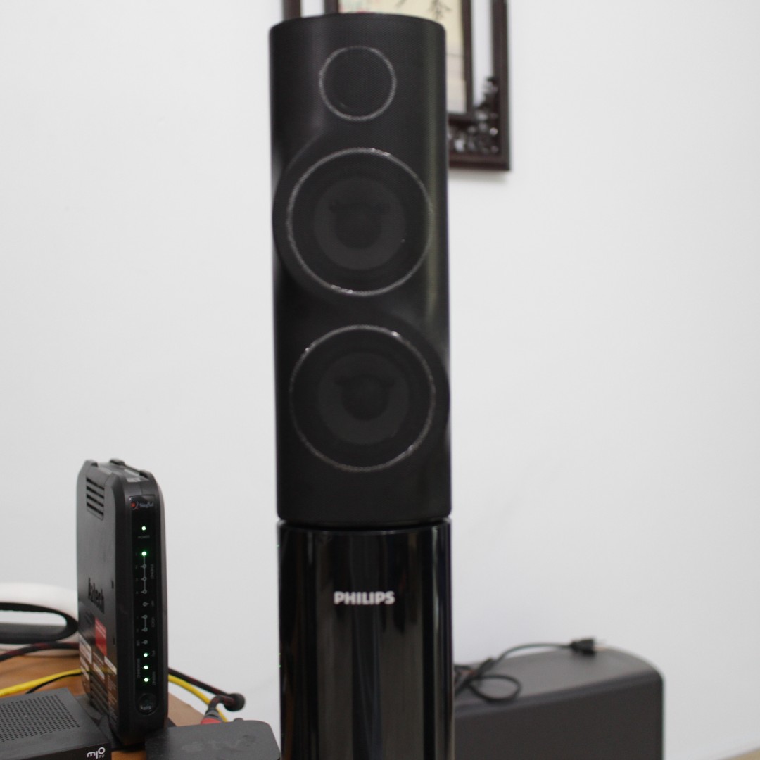 Philips 5 1 Home Theater Hts5550 3d Angled Speakers Electronics