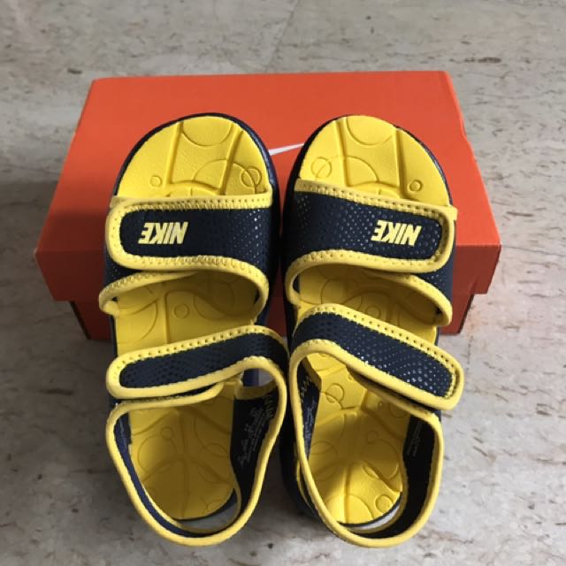 nike sunray adjust baby