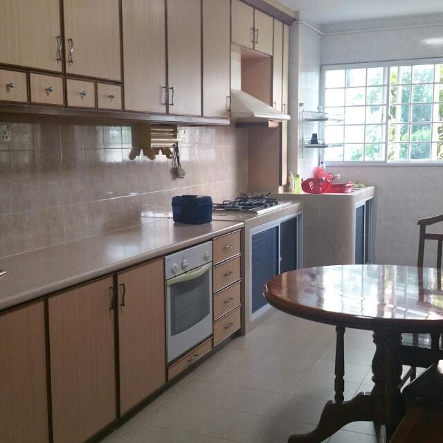 2 Room Living Kitchen Hdb For Rent Blk 526 Hougang Ave 6 No Owner Stay Mins Walk To Mrt Mins Walk To Shopping Mall Asking 1700 Nett Property Rentals Hdb On Carousell