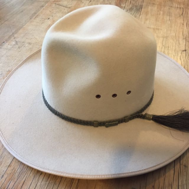 akubra longhorn hat