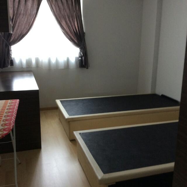 (Category: ) located in . Submitted by james1958 (Listing ID 104576504, Image 1). Description: .