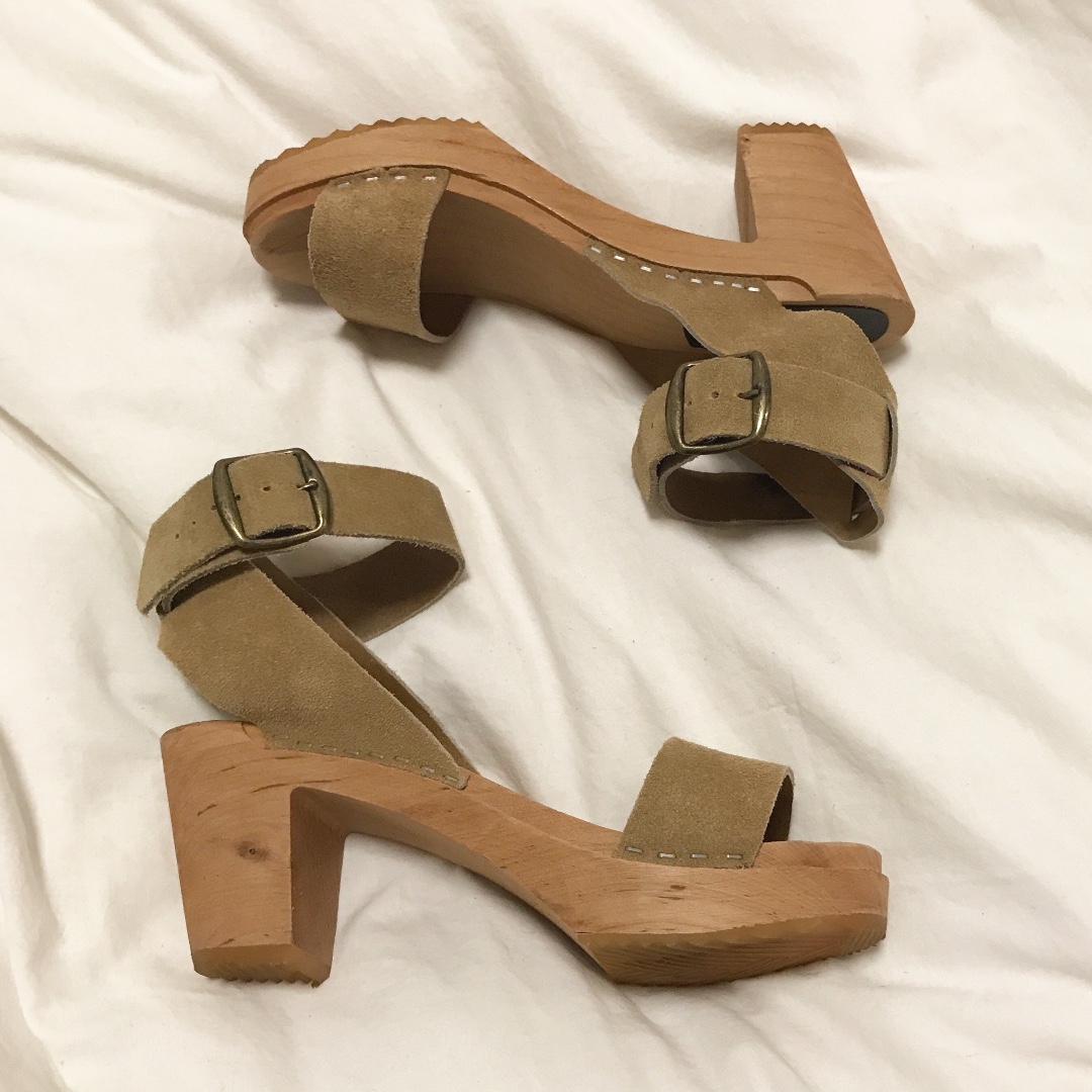 ankle strap clog