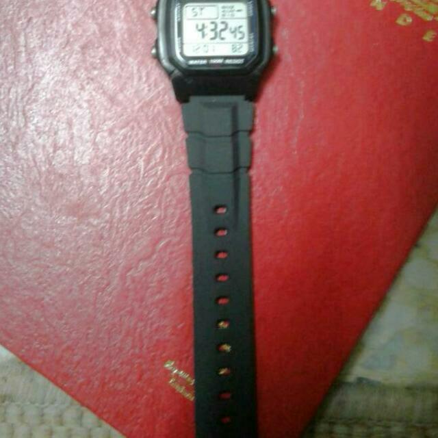 Casio Illuminator 3240