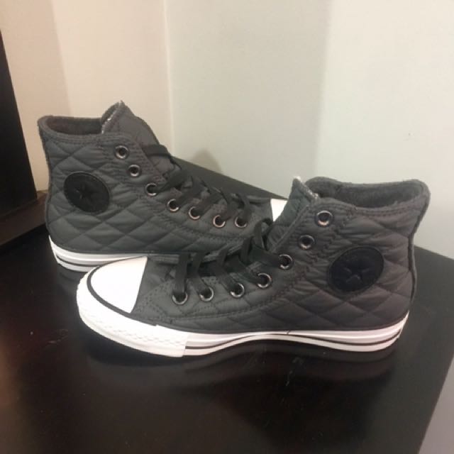 converse high tops size 6