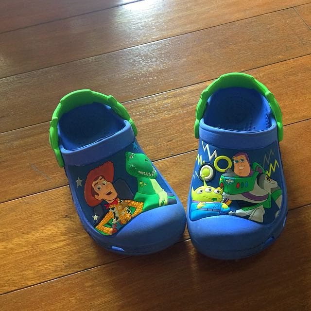 kids toy story crocs