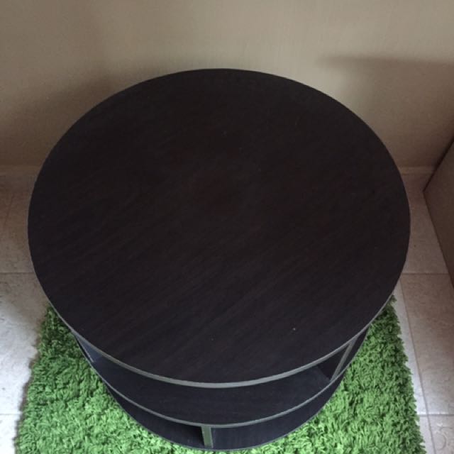 Rotating Side Table (Category: Tables & Sets) located in Singapore. Submitted by iamcomotqq (Listing ID 104557178, Image 2). Description: .