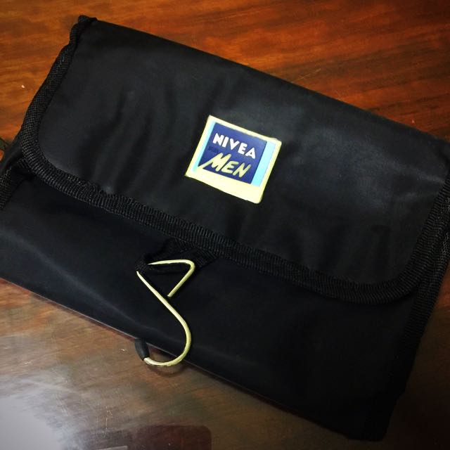 nivea toiletry bag