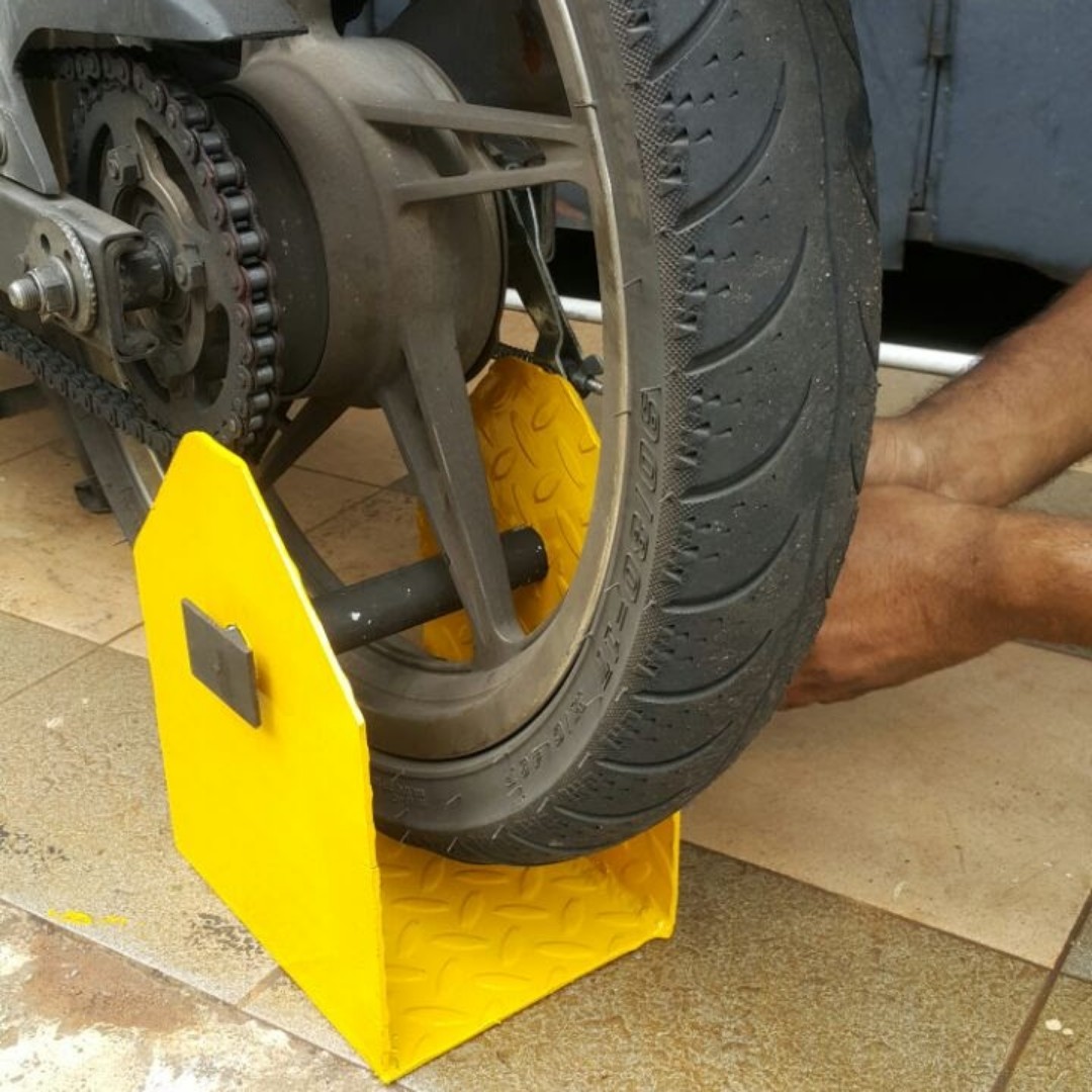 Wheel Clamp Car.4x4.Motorbike, Auto Accessories on Carousell