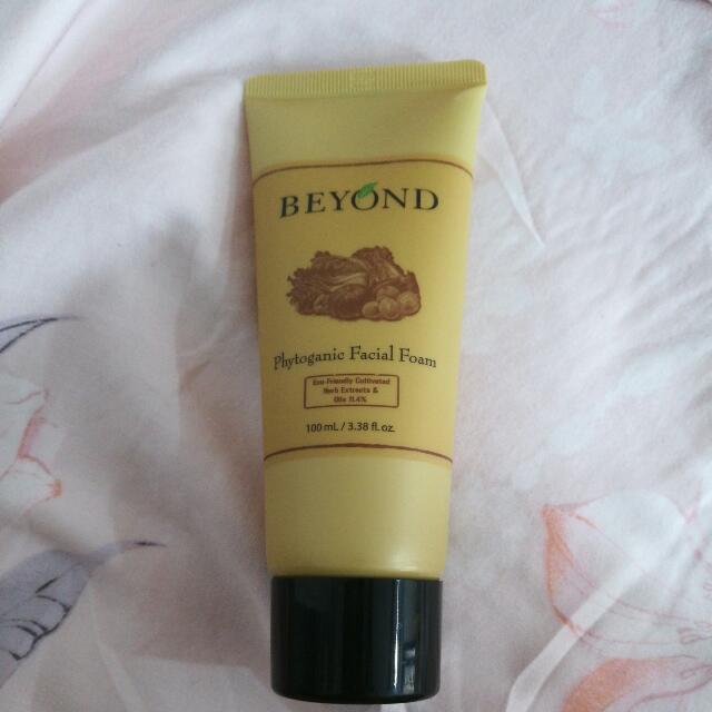 beyond phytoganic facial foam