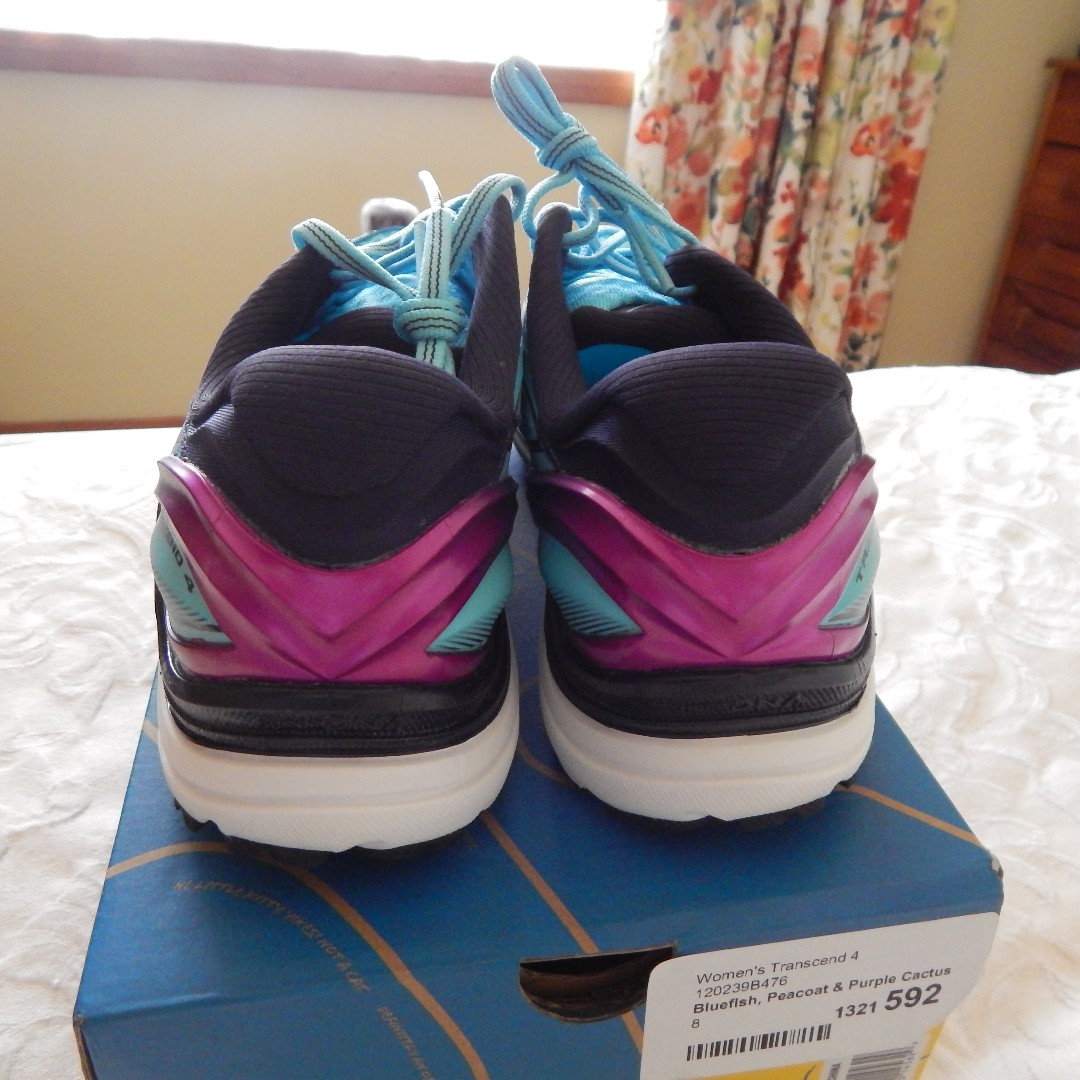 brooks transcend women's size 8