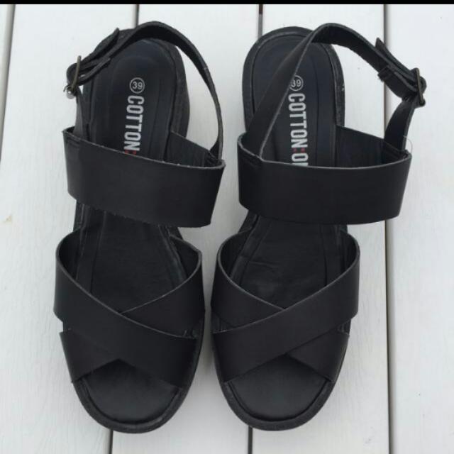 Cotton On Platform Shoes Women s Fashion Shoes on Carousell