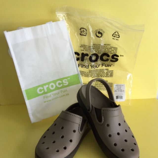 crocs banana