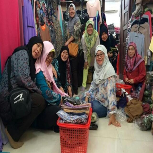 Ho Chi Minh 1 Day Muslim Shopping Bulletin Board On Carousell
