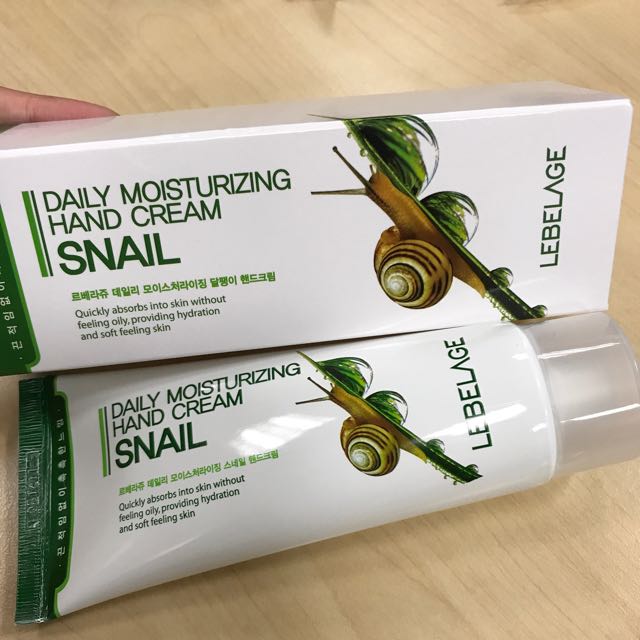 [LEBELAGE] DAILY MOISTURIZING SNAIL HAND CREAM 100ml, Beauty & Personal