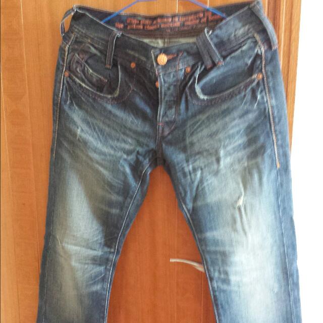 levi jeans for sale near me