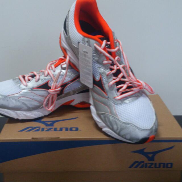 mizuno wave glory