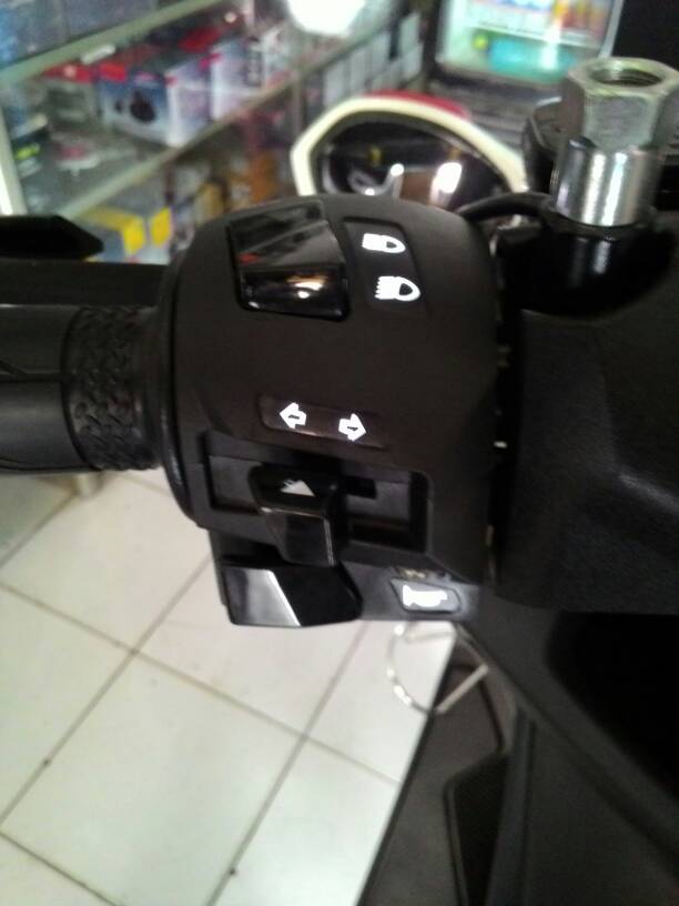 Hasil gambar untuk NMAX saklar pulsar Pnp nmax Yamaha nmax