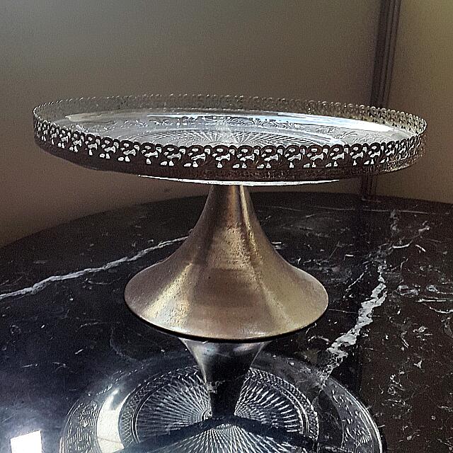 All For Rm 665 Dulang Kaca Untuk Hantaran Tempat Letak Cake Deco Meja Or Pelamin Design Craft Artwork On Carousell