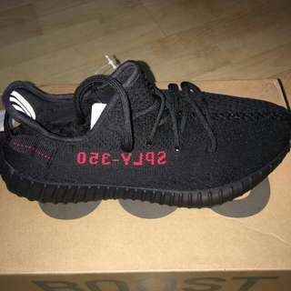 Yeezy V2 Bred