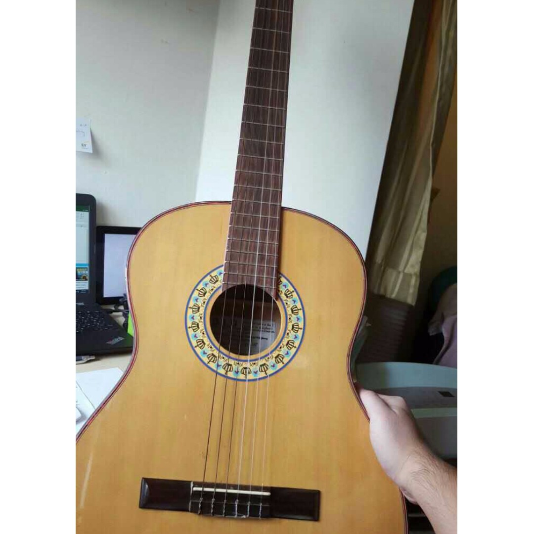 Bid guitar sale