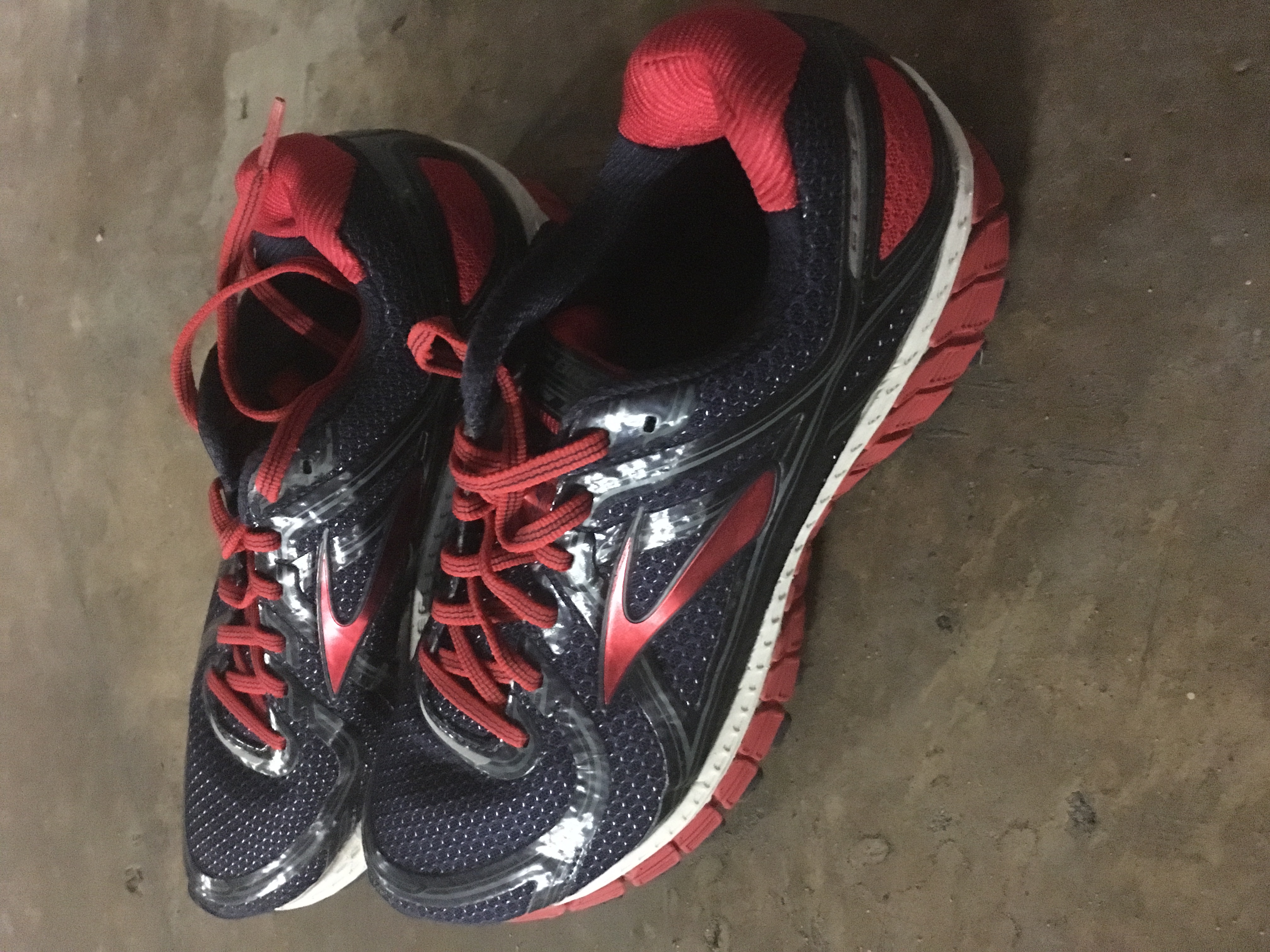 brooks red shoes