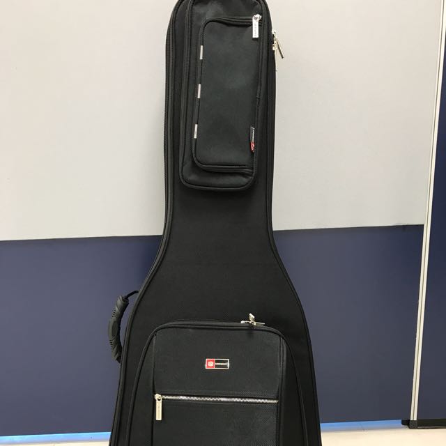 Crossrock Acoustic Guitar Case - Crossrock Dreadnought Acoustic Guitar Case Music Media Music Instruments On Carousell