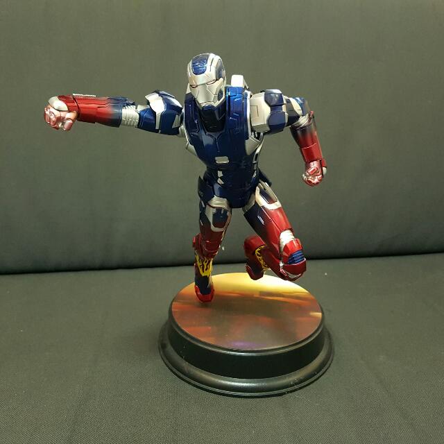 Iron Man 3 Mark XXII hot rod armor, Hobbies & Toys, Toys & Games on ...