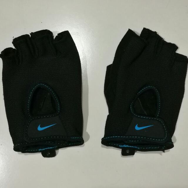 Nike Women s Training Gloves Women s Fashion Watches