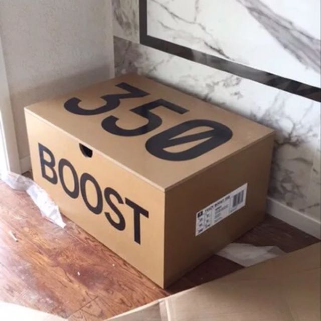 giant yeezy shoe box