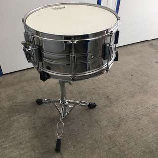 Pearl Drum kit - 1970s Fibreglass Shell