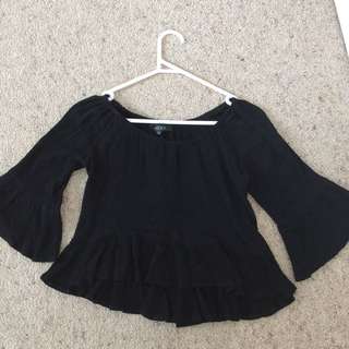 Cheris Black Summery Crop Top